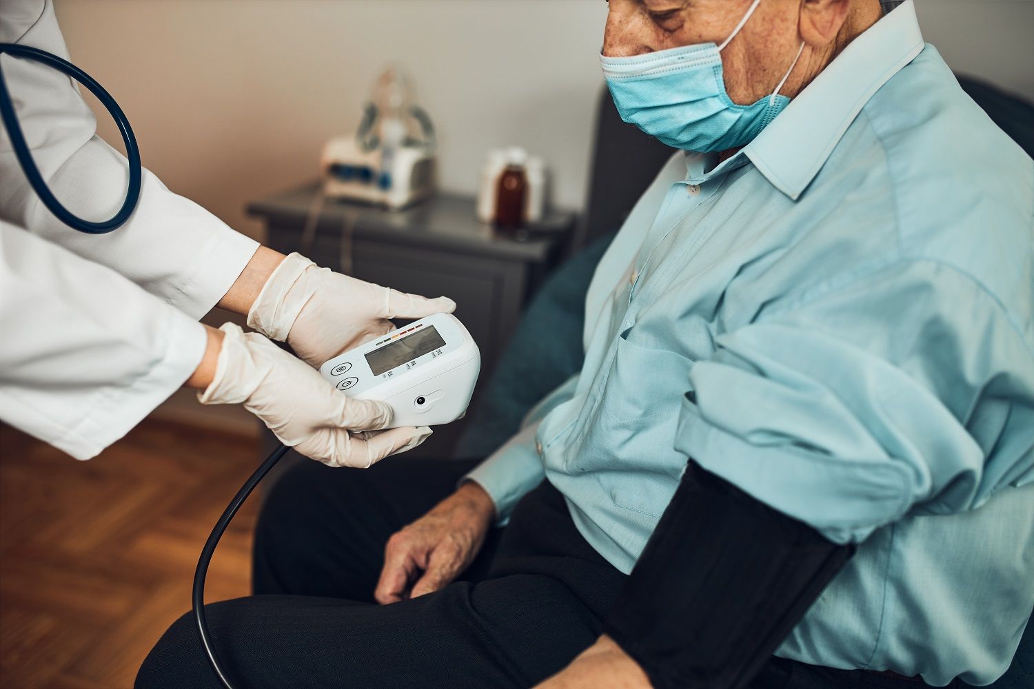 What-Symptoms-Are-Linked-to-Carotid-Artery-Disease-pinnacle-v